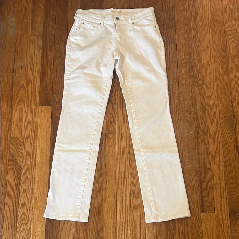 Classic White Straight Leg Women's Jeans